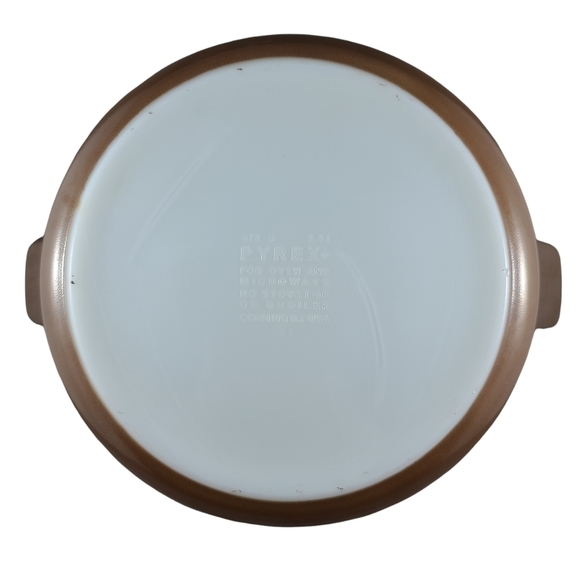 Pyrex Woodland 1970s Brown Casserole Dish Bowl 475-B 2.5 Liter Vintage Retro MCM - Picture 4 of 5